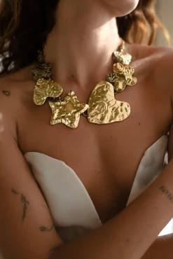 Best Allegra Gold Heart Necklace Jewelry|Golden Hour Bachelorette
