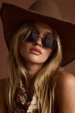 Hot Burning Bright Black Metal Sunglasses Seashells + Wedding Bells|Festival Shoes + Accessories