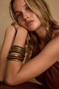 Hot Cruz Artisan Bangle Set Jewelry