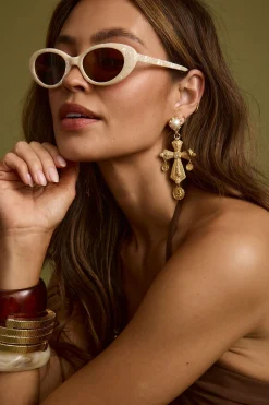 Hot Joanne Cream Milky Sunglasses Golden Hour Bachelorette|Seashells + Wedding Bells