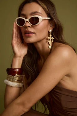 Hot Joanne Cream Milky Sunglasses Golden Hour Bachelorette|Seashells + Wedding Bells