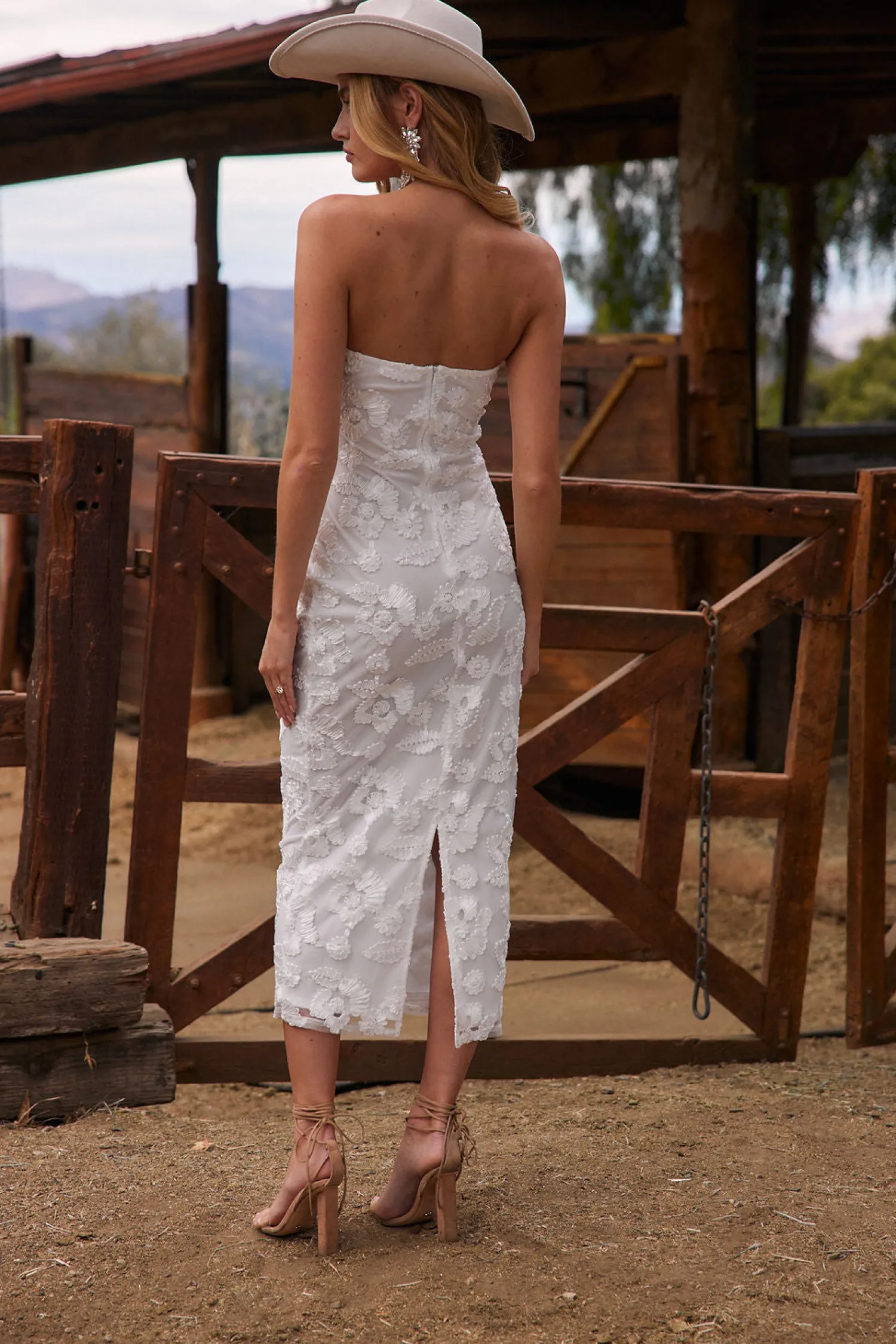 Sale Leilani White Floral Textured Strapless Dress Honeymoon|Engagement Party