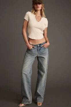 Hot Nevada Cream V-Neck Ribbed Cropped Tee Date Night Tops|Tees + Tanks